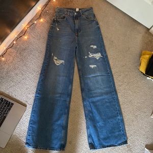 Flare medium wash DIVIDED jeans